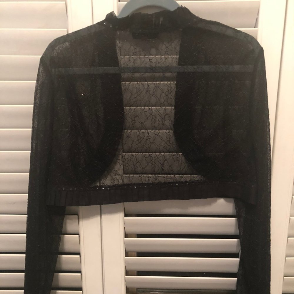 Short, bolero shrug